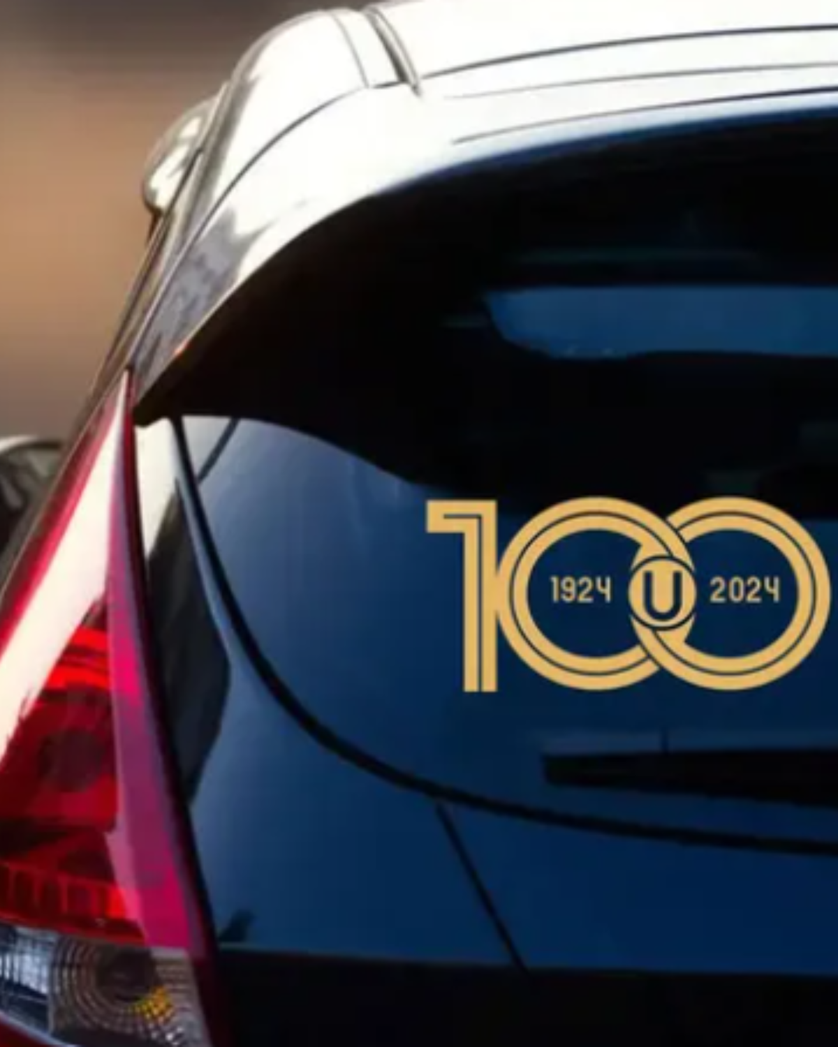 STICKER AUTO - 100 Años U